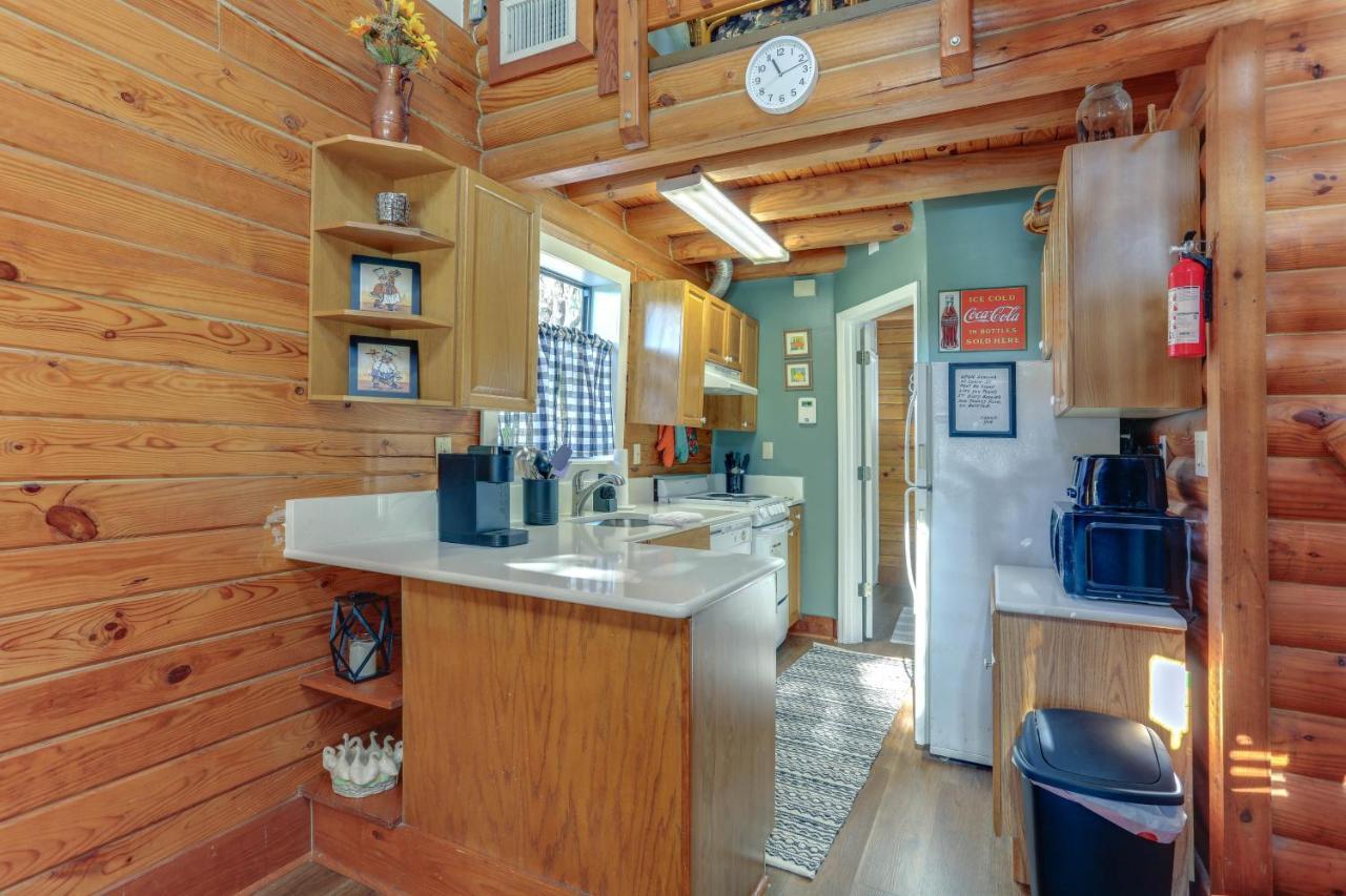 Okeechobee Cabin With Patio And Community Pool! Kültér fotó